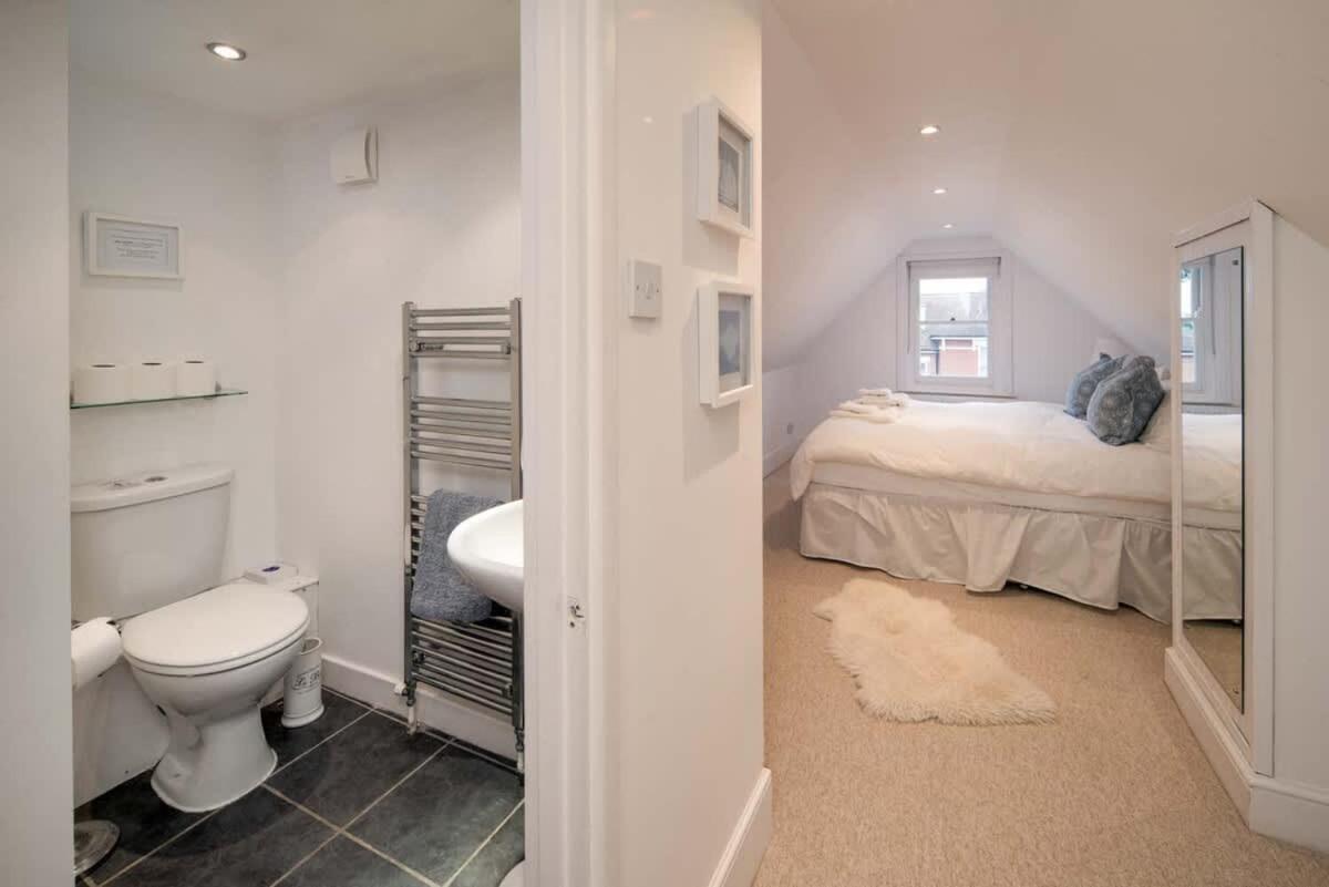 Firefly House Villa Cowes  Exterior photo