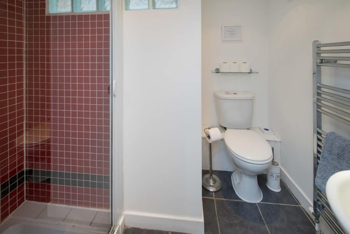 Firefly House Villa Cowes  Exterior photo